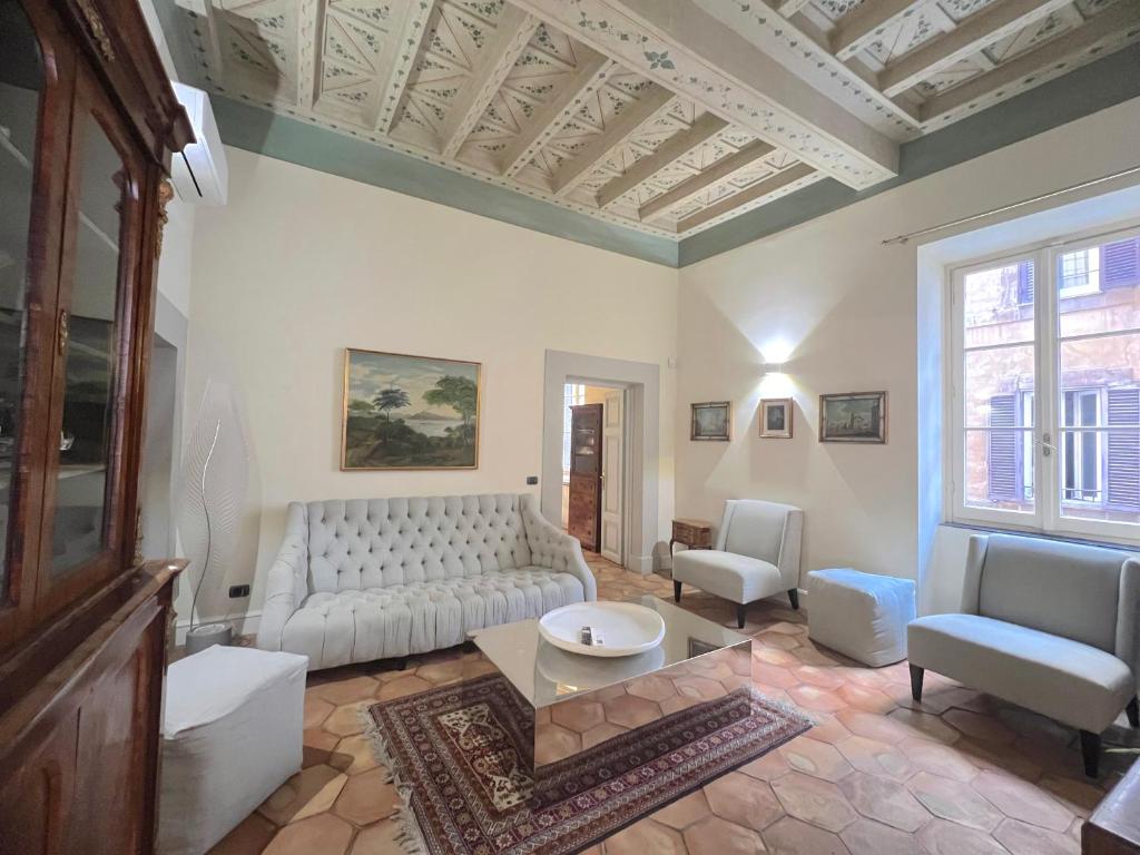 Trevi Luxury