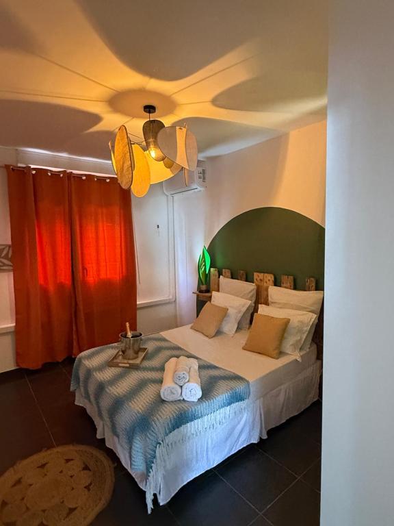 Kaz'Baduel piscine, terrasse et jacuzzi privatif, wifi et climatisation