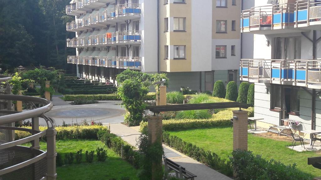 - une vue depuis le balcon d'un bâtiment dans l'établissement Apartament 22 nad morzem, à Świnoujście