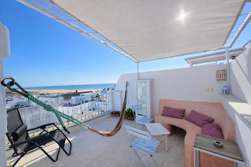 Patio de la Luna Conil con Vistas al Mar