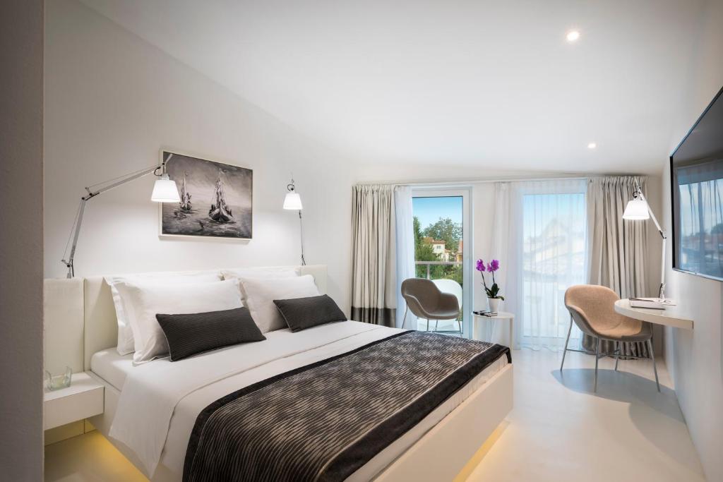 RIVALMARE BEACH Boutique Hotel - 12