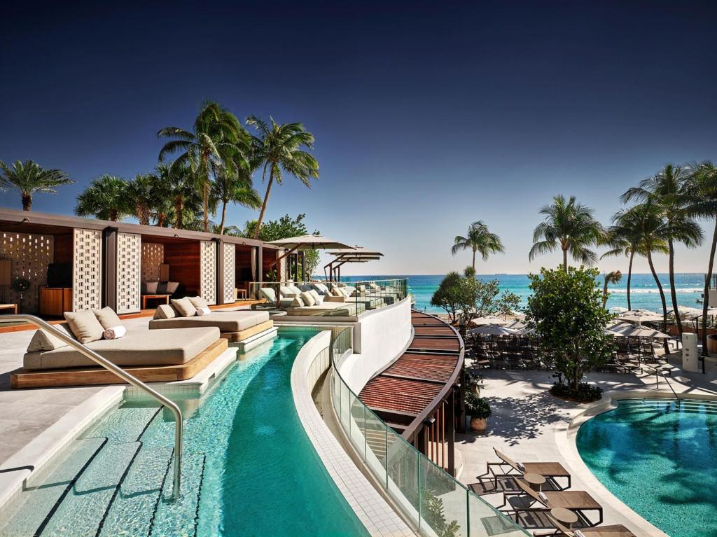 Signia by Hilton Diplomat Beach Resort photo