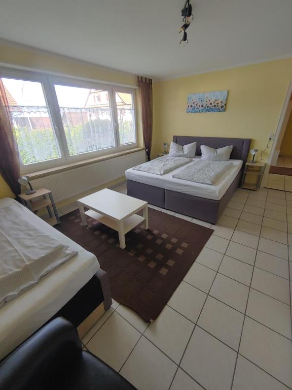 Pension Grübel - Habitación Triple Con Balcón