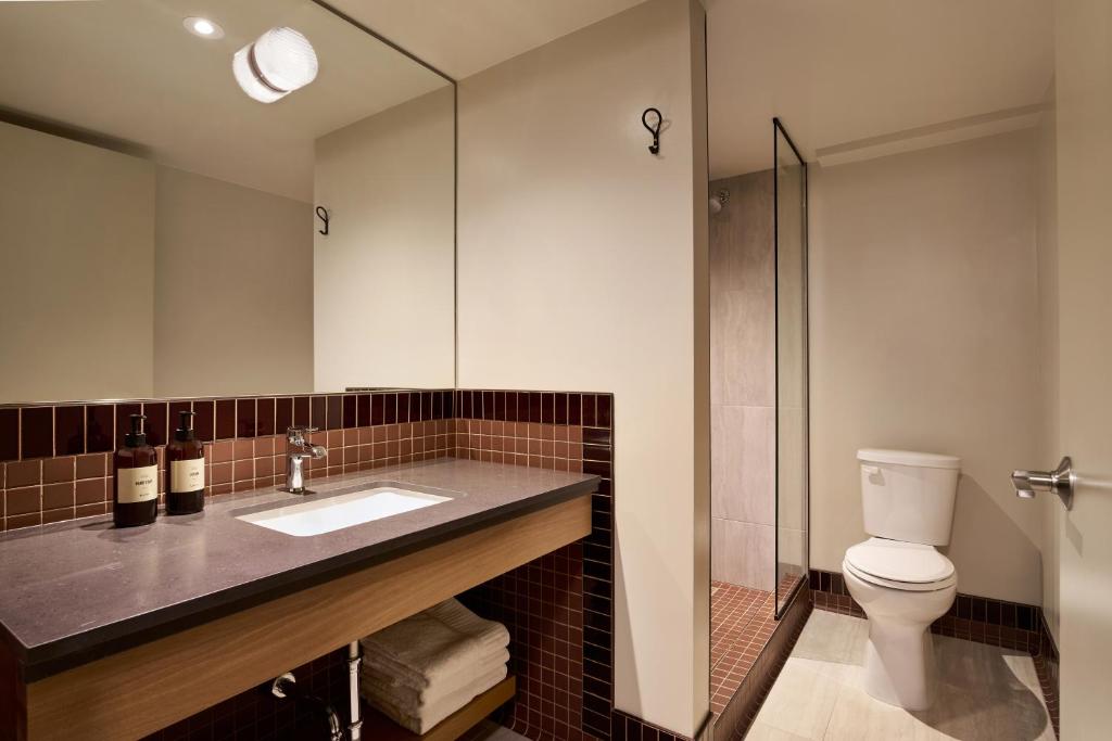 All Inn Hotel photo