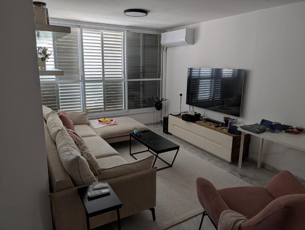 3BD Apartment, Mashabbe Sade (updated prices 2026)