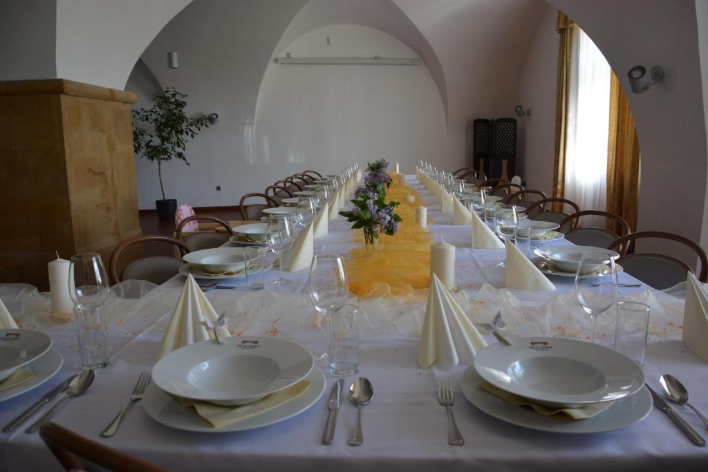 Restaurace v ubytování Hotel Zámek Velká Bystřice