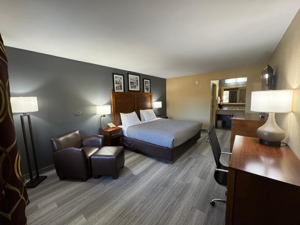 Quality Inn Kenly I-95 photo