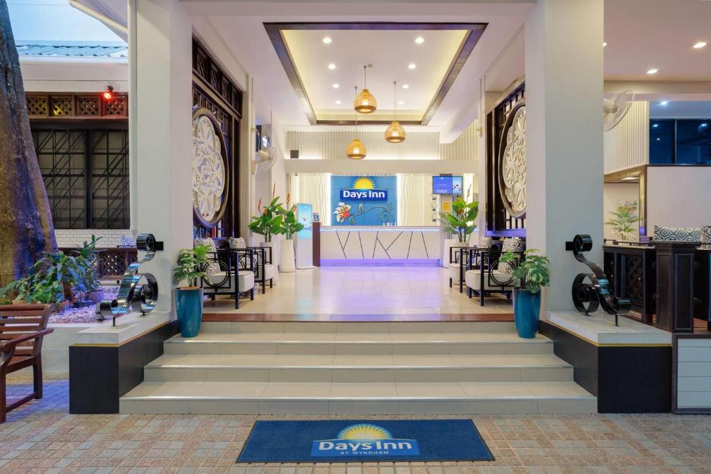 فضای داخلی Days Inn by Wyndham Patong Beach در پوکت - تصویر ۳