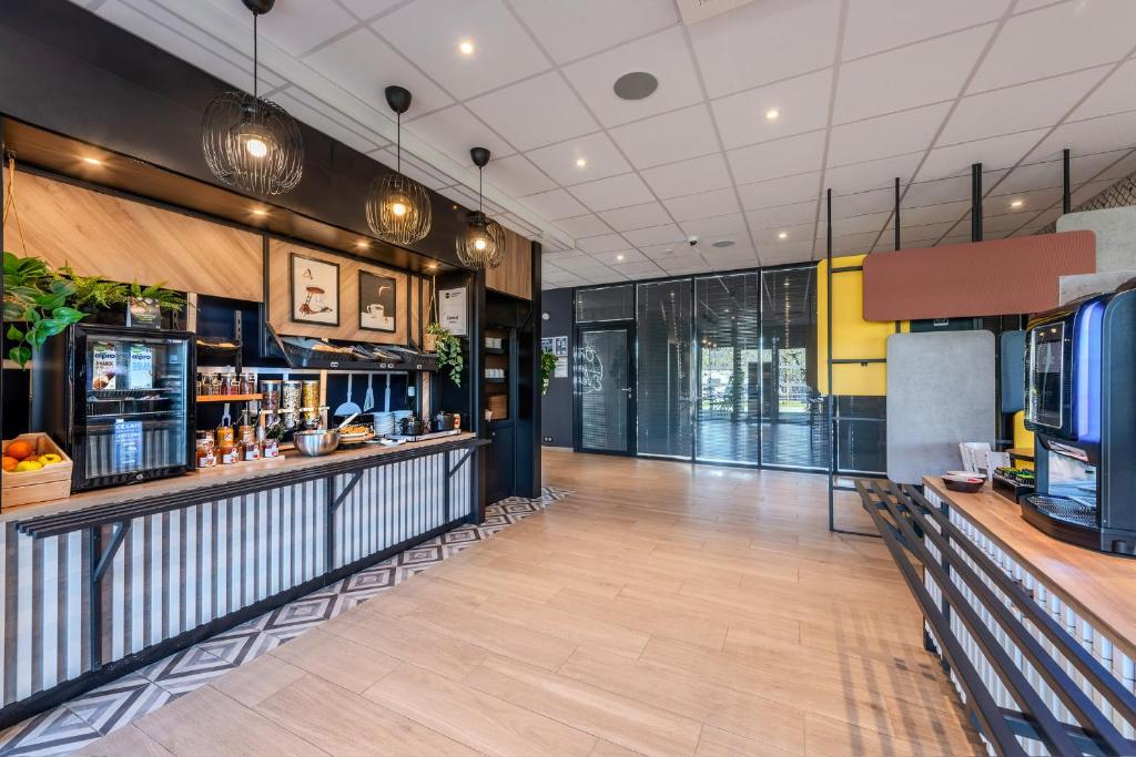 B&B HOTEL Landerneau Bois Noir