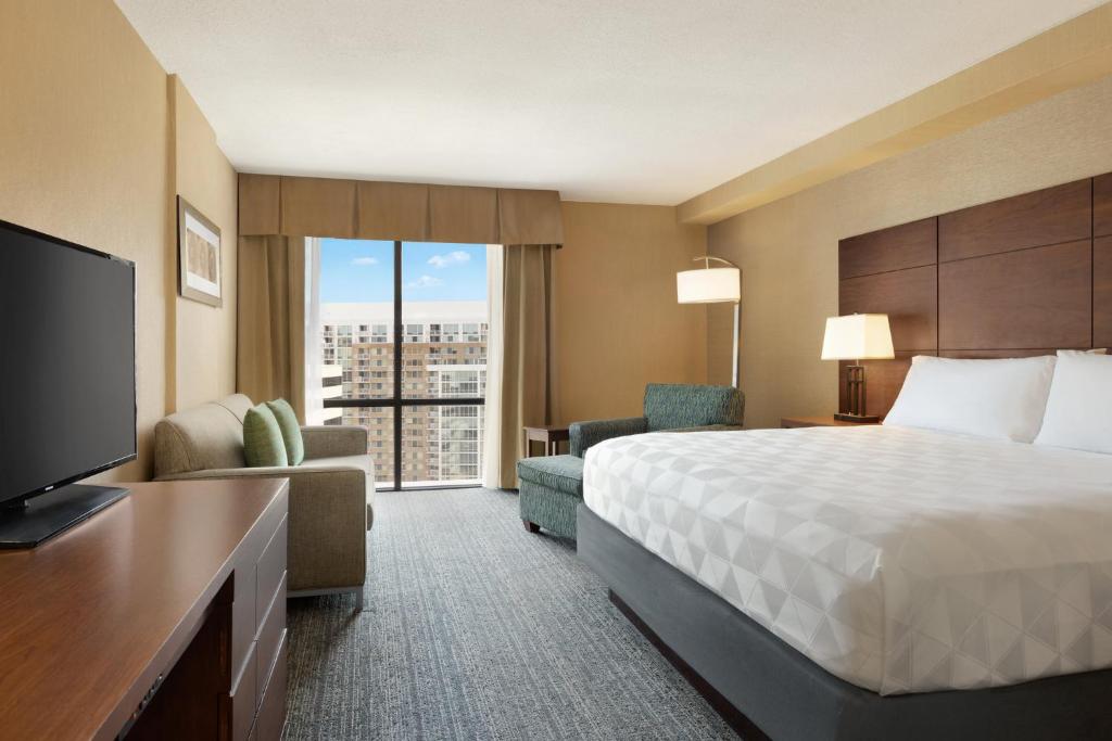 Holiday Inn National Airport/Crystal City, an IHG Hotel - 