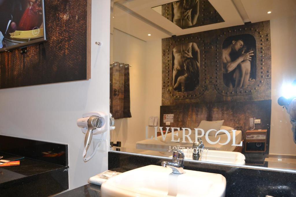  Liverpool Hotel & Motel