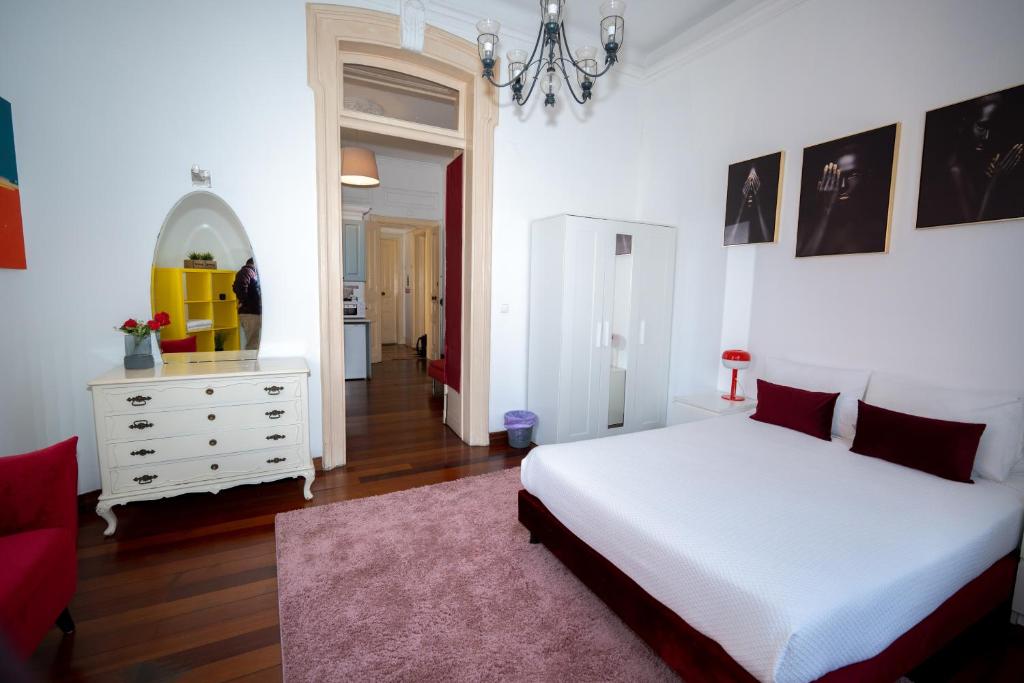 Cosy 1Bedroom 1 double bed 1 single bed 1 Bathroom Apartment Central Lisbon