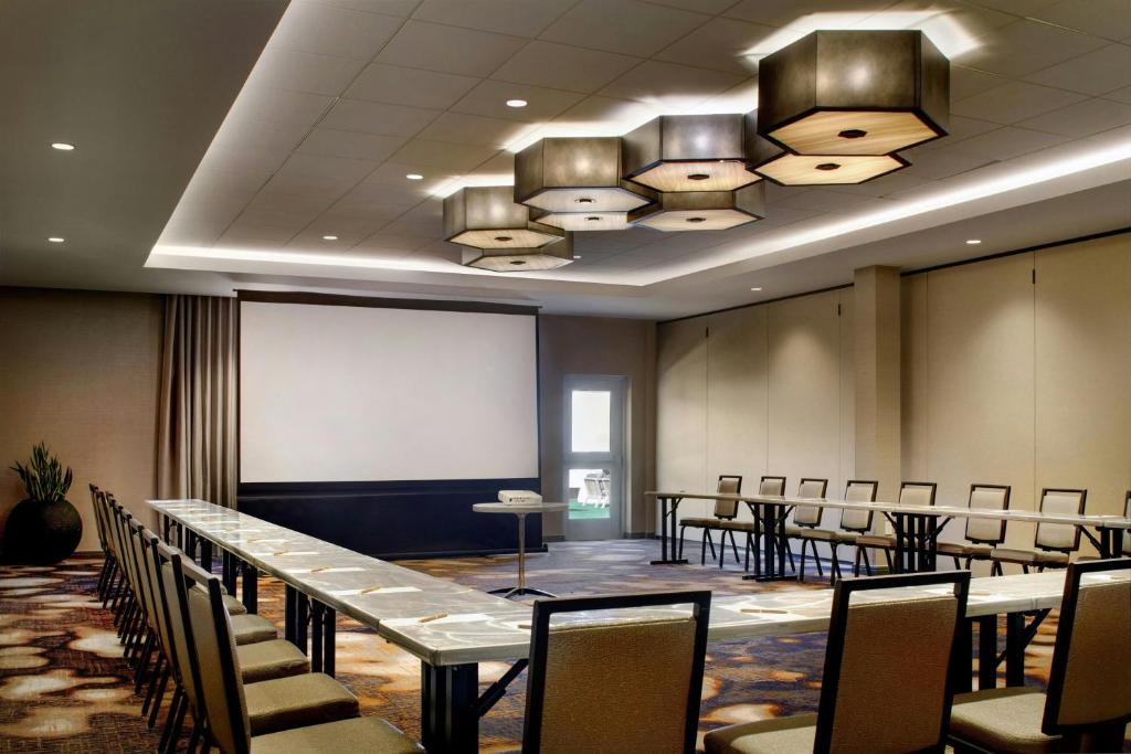 The Elmore Hotel, DFW Southlake, a Tribute Portfolio Hotel photo