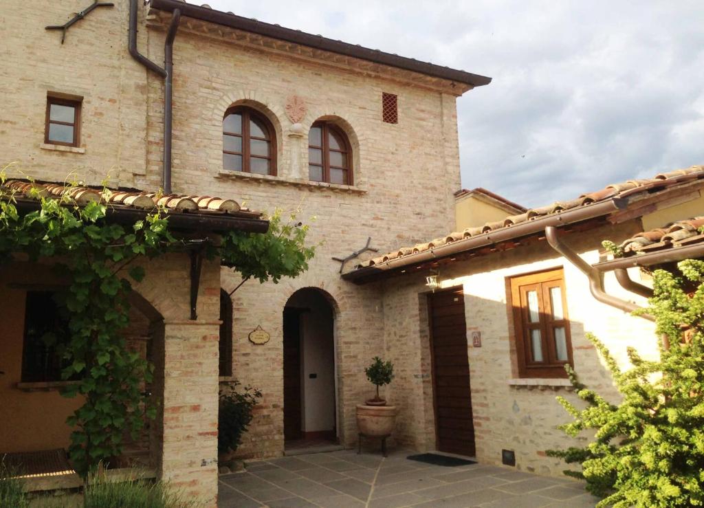 The building in which A villát is located