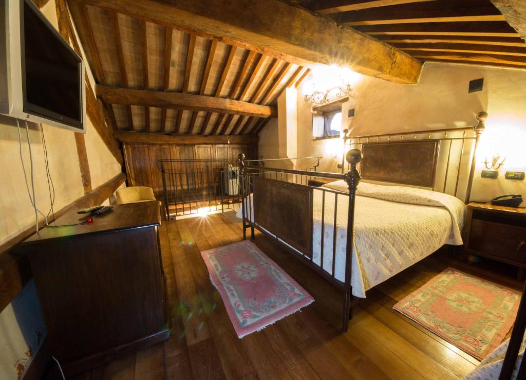 A bed or beds in a room at Monastery Birbino