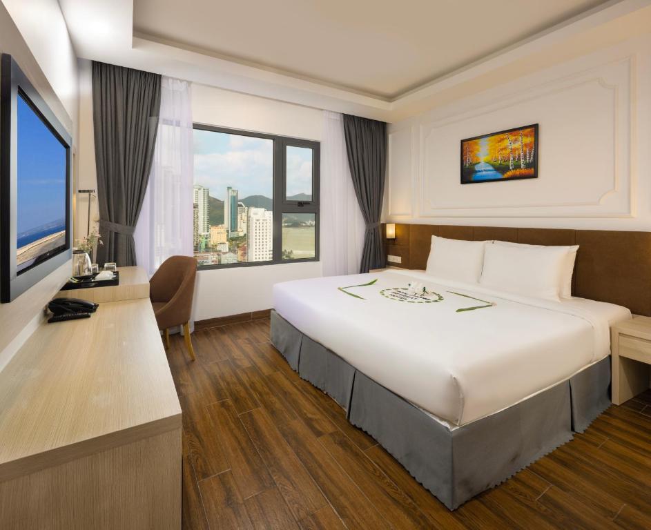 Phòng Deluxe Giường Đôi/2 Giường Đơn Nhìn Ra Thành Phố