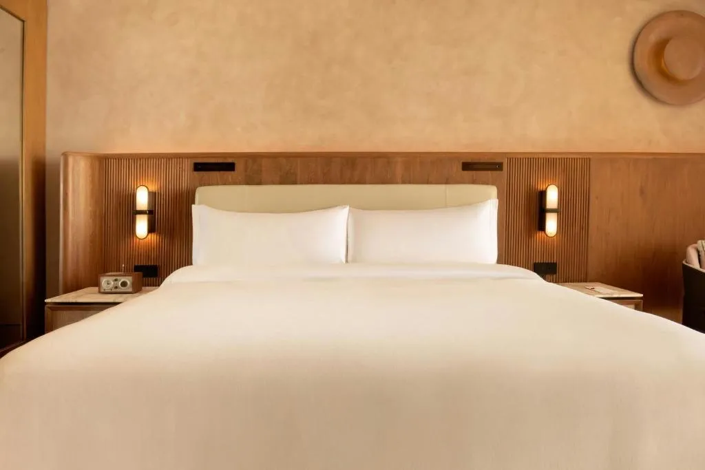 Deluxe King Room with Mangrove View and Terrace