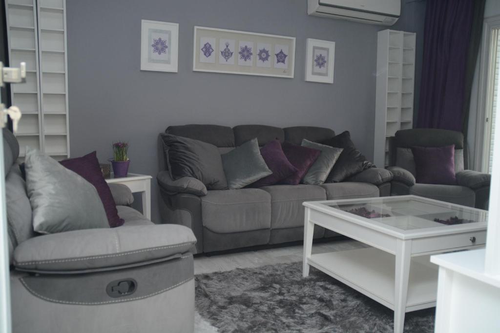 Posezení v ubytování Luxury Nile Maadi Cairo Apartment