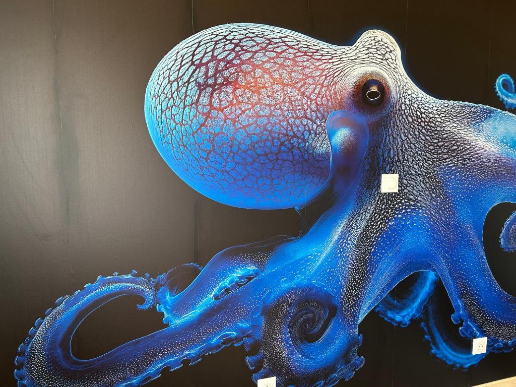 a statue of an octopus is on display at Sam Va in Dolus-d'Oléron