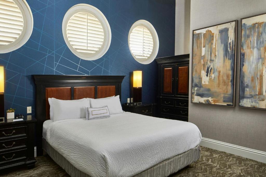 SpringHill Suites Memphis Downtown photo
