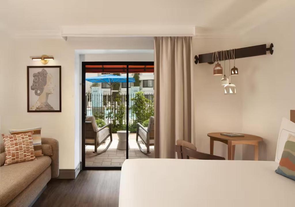 The Scottsdale Resort & Spa, Curio Collection by Hilton - 