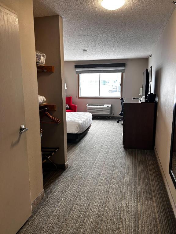 Country Inn & Suites by Radisson, Baxter, MN photo