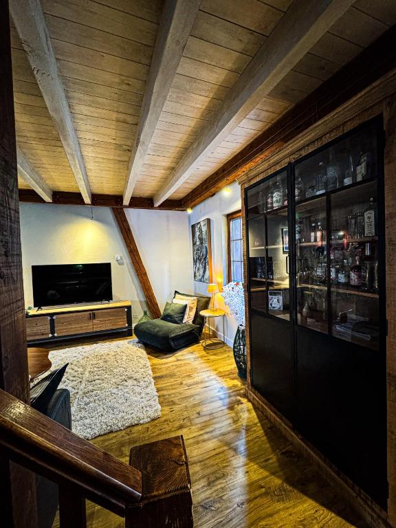 La Maison Rouge Au coeur historique de Riquewihr – photo 16