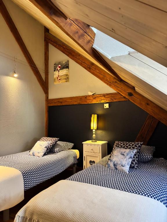 La Maison Rouge Au coeur historique de Riquewihr – photo 24