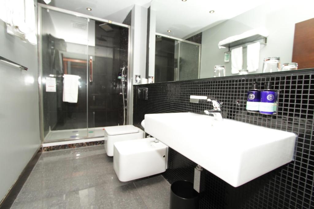 Rafayel Hotel & Spa - Premium Deluxe Double Room