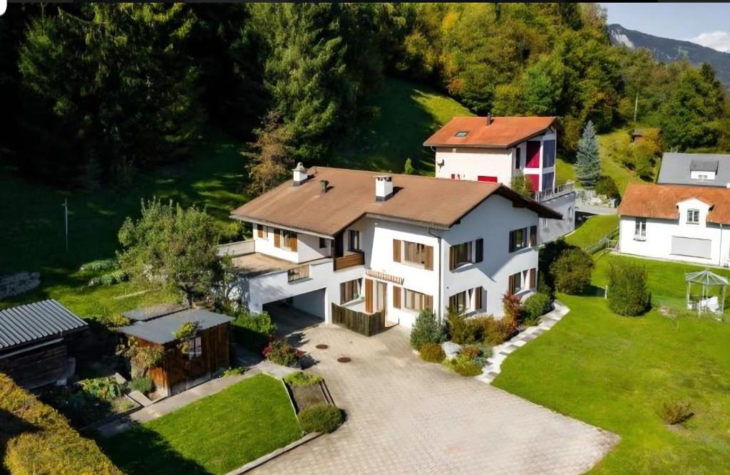 an aerial view of a house at Ferienwohnung mit Ausblick in Summaprada