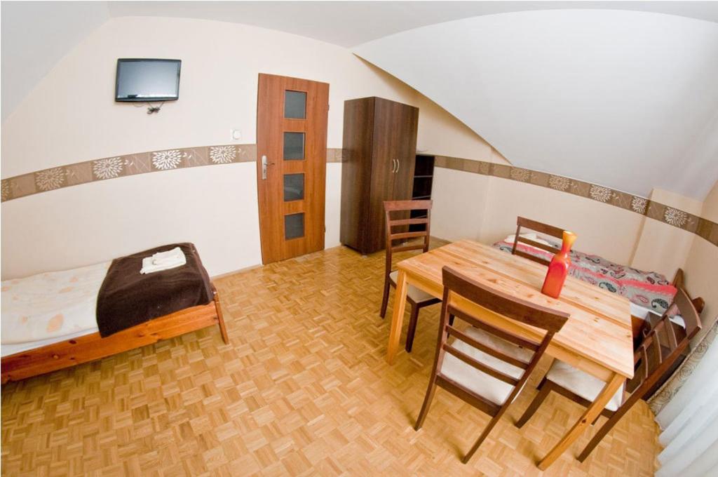 Noclegi ZŁOTA RYBKA - Habitación Triple