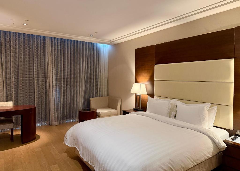 BREEV GWANGJU by LOTTE HOTELS, formerly Ramada Plaza by Wyndham Gwangju - Deluxe Kamer Met Kingsize Bed