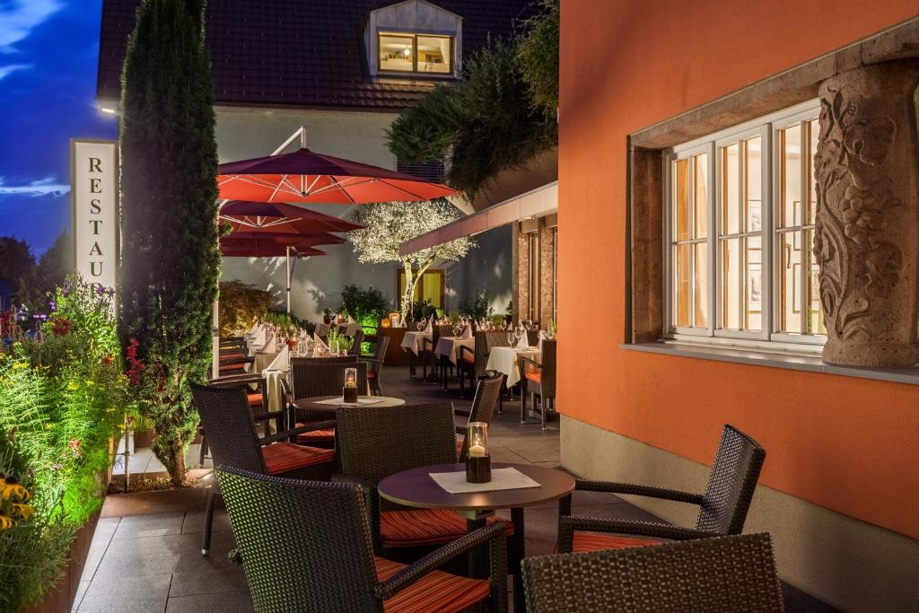 Restaurace v ubytování Hotel Germania