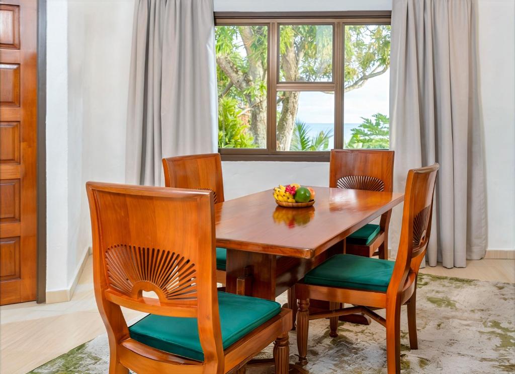 Eden's Holiday Villas