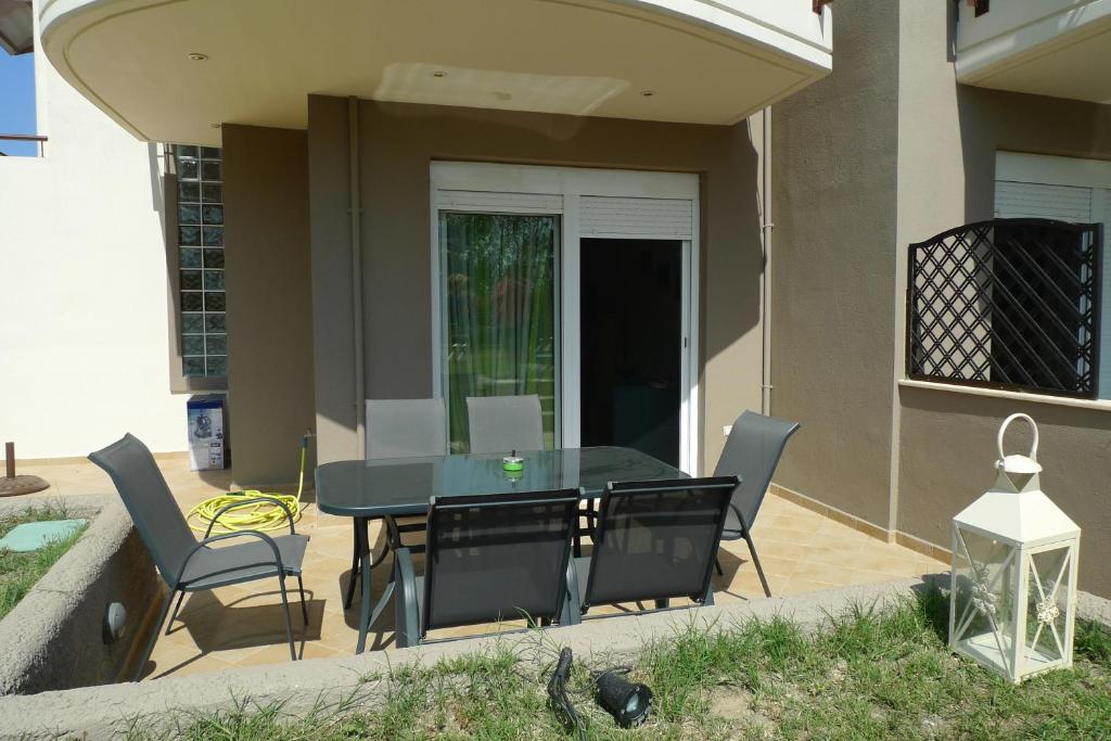 Patio nebo venkovní prostory v ubytování Excellent Villa