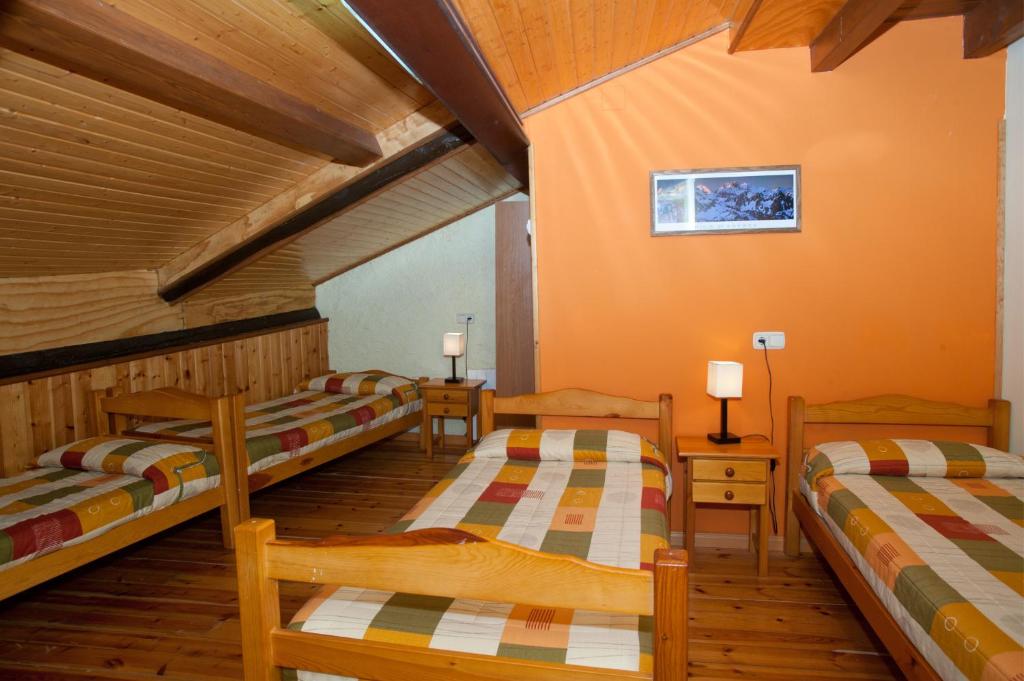 Postel nebo postele na pokoji v ubytování Allotjament Rural Ca L'Anton