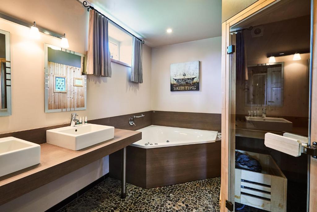 Koupelna v ubytování Wellness B&B De Zevenslaper