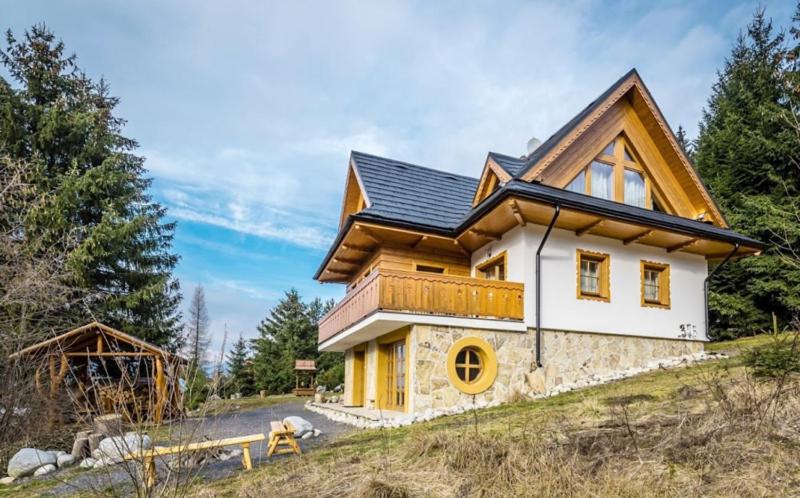 The building in which the holiday home is located