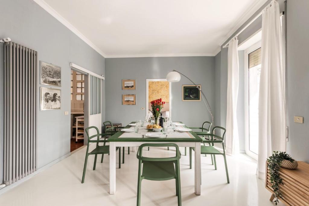 The Best Rent - Bright two-bedroom apartment in the historic center of Rome