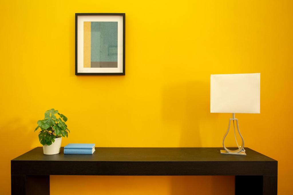 Borgo Vittorio Grand Suite between light and art