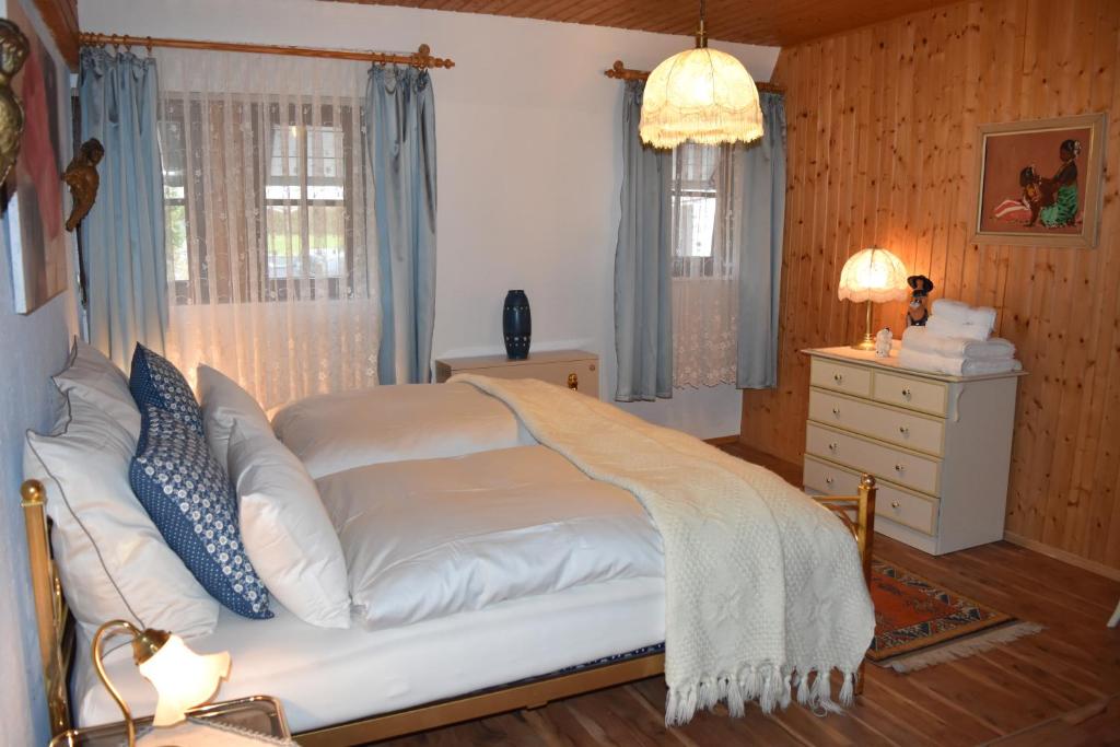 Postel nebo postele na pokoji v ubytování Das Pautzen Haus