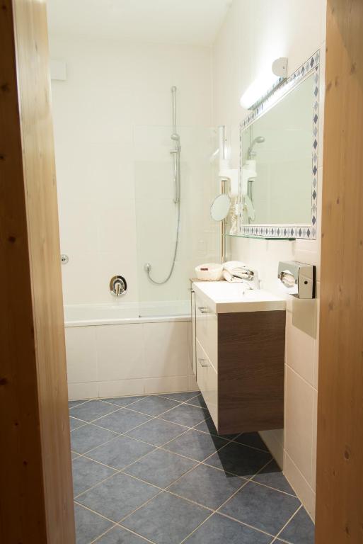 Hotel Deutsches Haus - 9