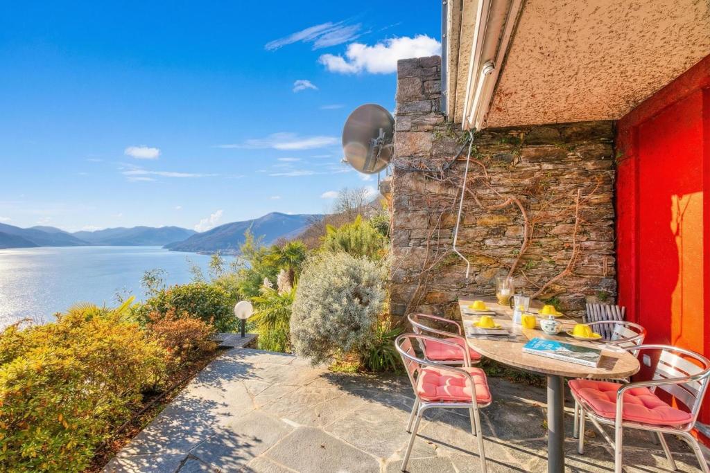 Casa brighella Brissago with Lake View - Happy Rentals