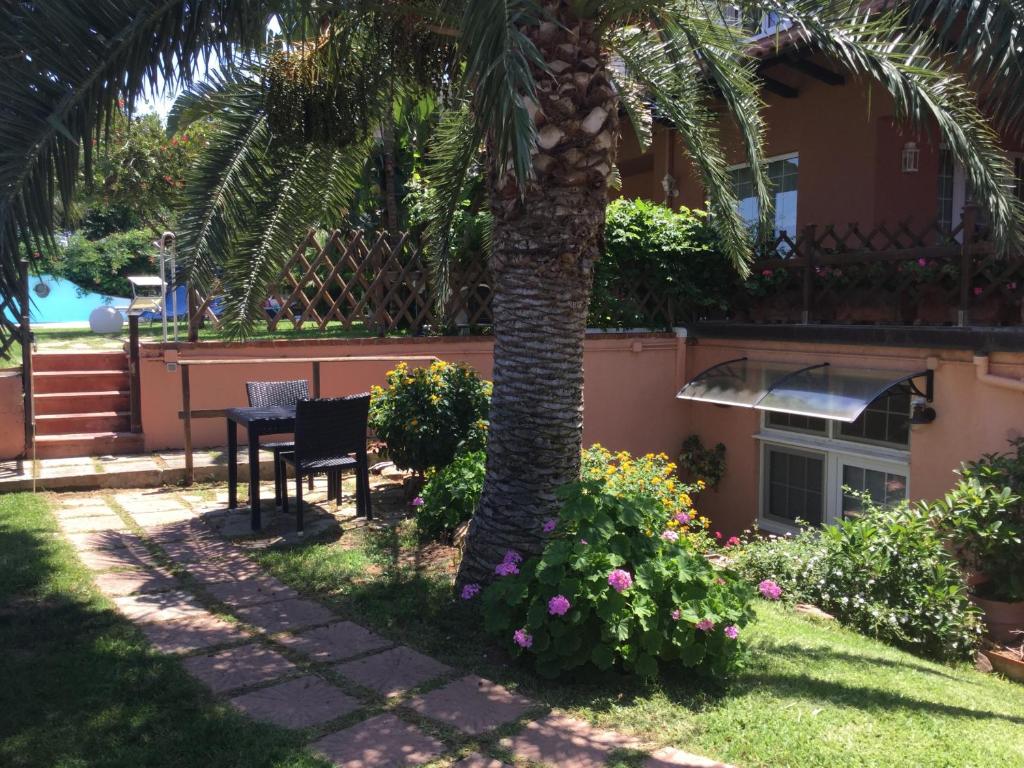 Swimmingpoolen hos eller tæt på Villa Di Giorgi Apartments