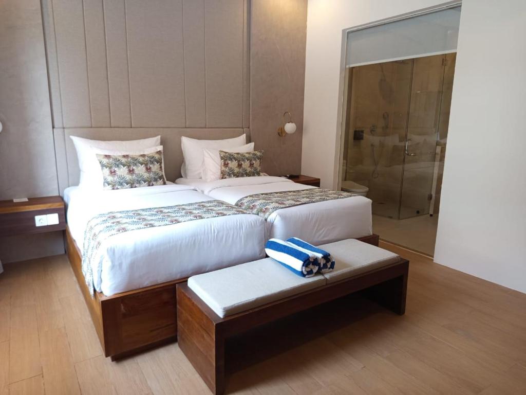 La Tropica Canggu Bali By Kanaya Hospitality - Deluxe Twin Room