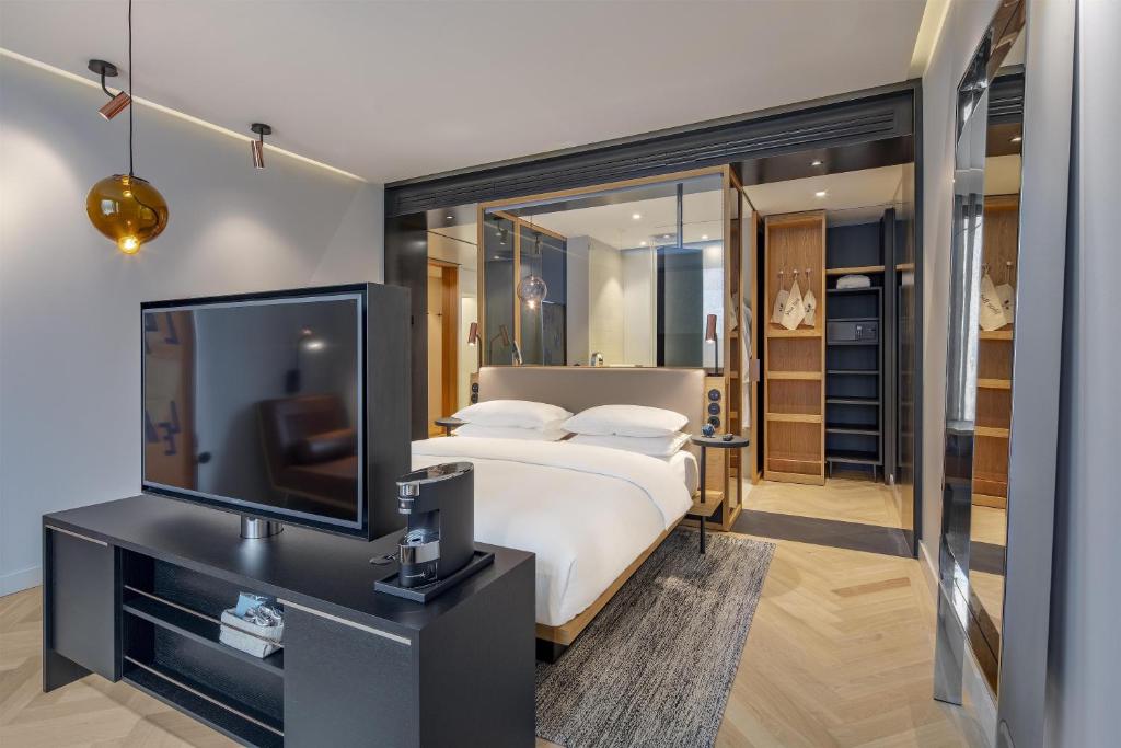 King Room