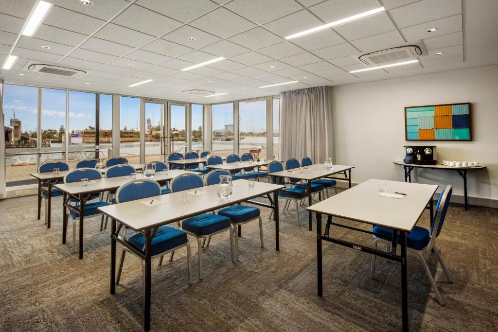 Quest Port Adelaide - Resim 7