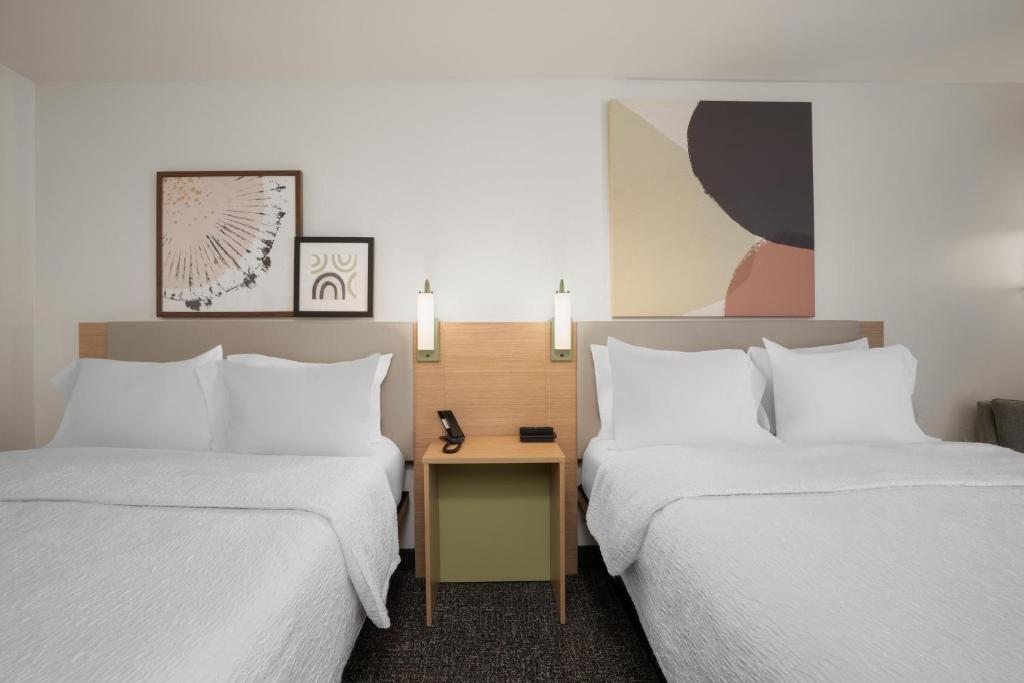 Spark by Hilton Decatur - Queen-Zimmer Mit Zwei Queen-Betten
