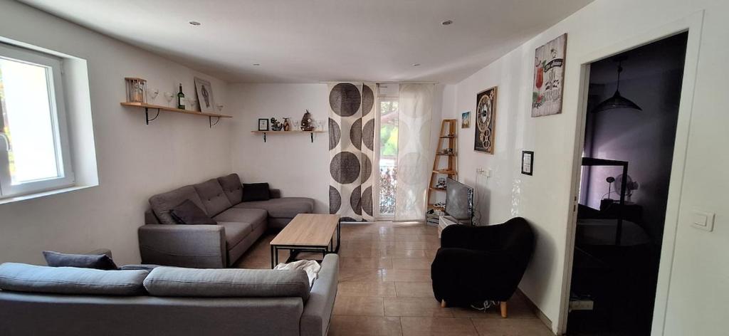 Spacieux 6 pers, proche gare et centre ancien, clim, wifi