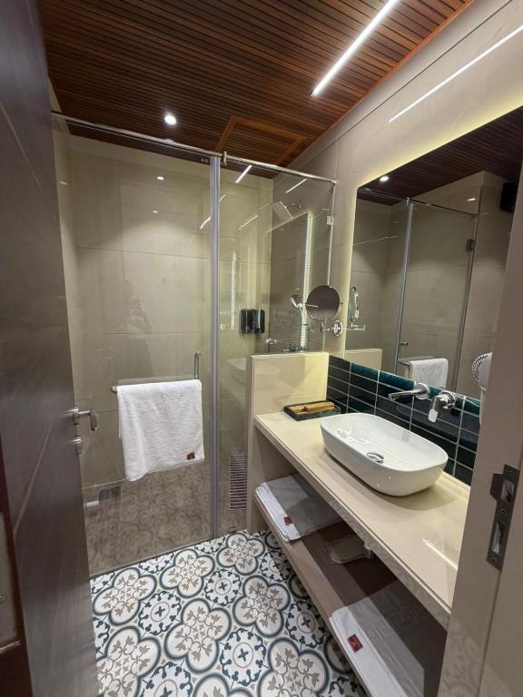 La Fenice Resort Madh Island